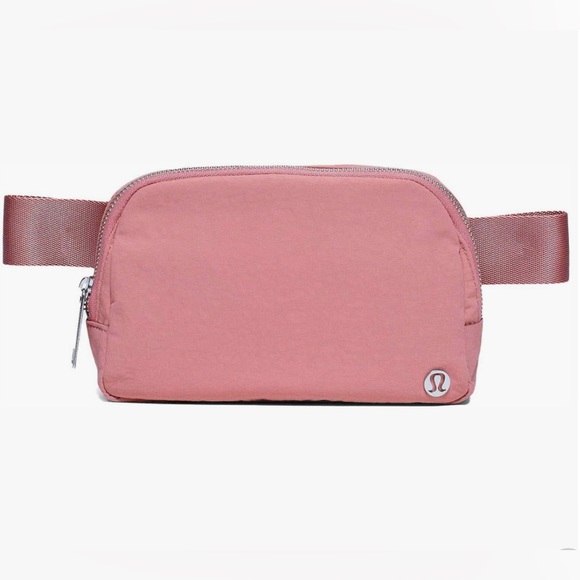 lululemon athletica Handbags - BRAND NEW LULULEMON EVERYWHERE BELT BAG Large NWT